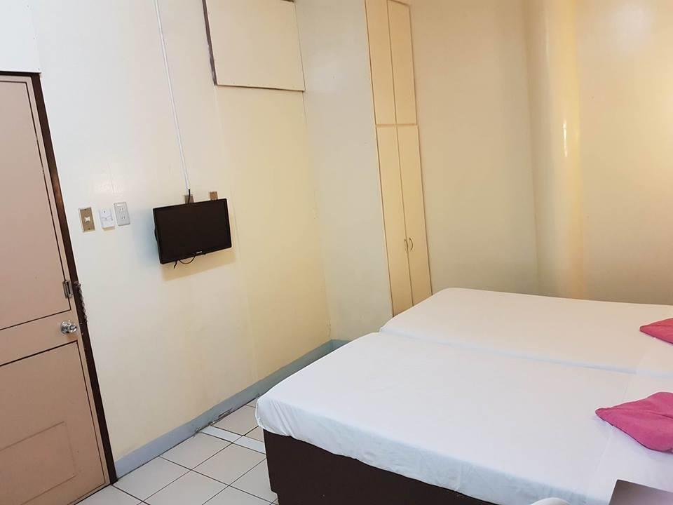 Travellers Suite タクロバン エクステリア 写真