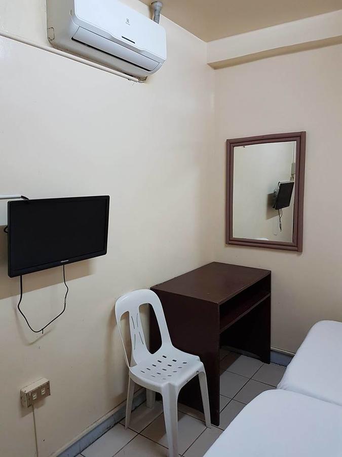 Travellers Suite タクロバン エクステリア 写真